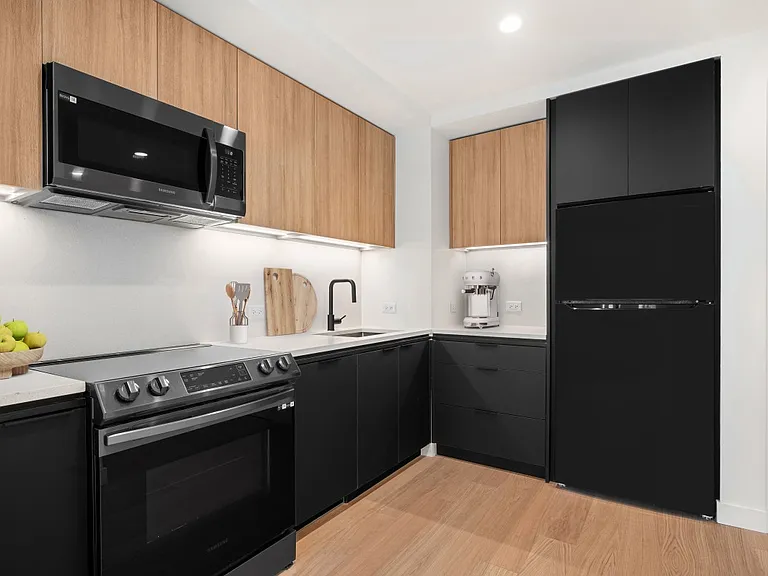 11 Ocean Pkwy #431 — Photo 4