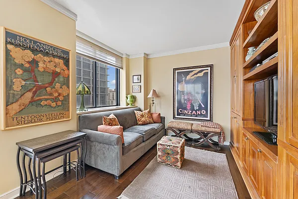 Sold by Douglas Elliman | media 7