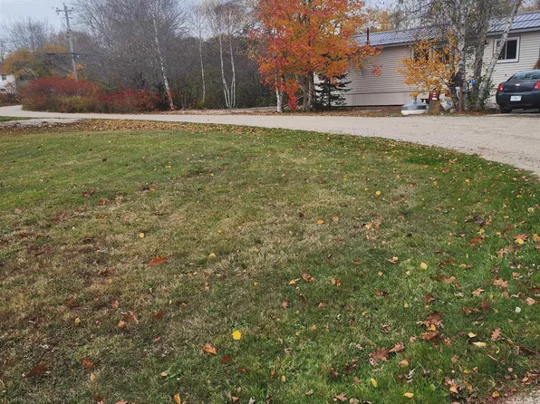 44 Willow Ln, Chester, NS B0J 3M0