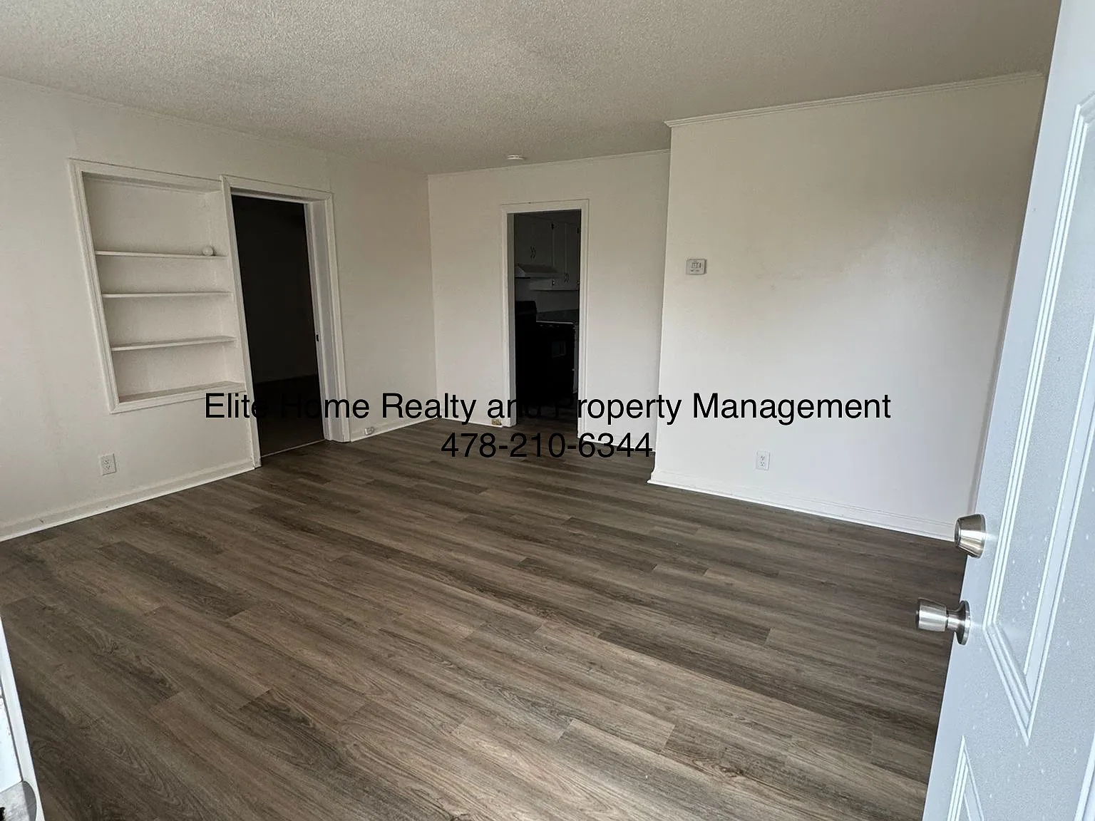 3082 Somerset Drive - 1 — Photo 2