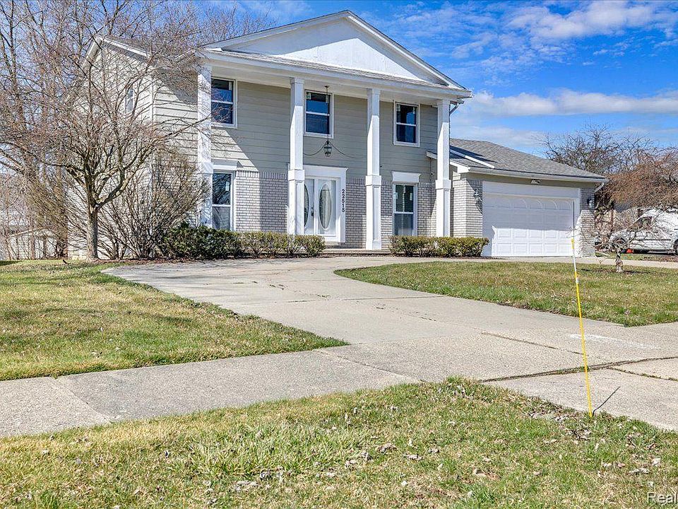 1st image of 22515 Ivanhoe Ln