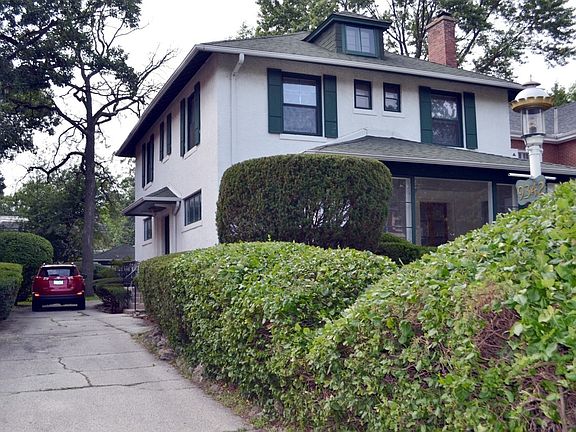 2nd image of 9342 S Longwood Dr