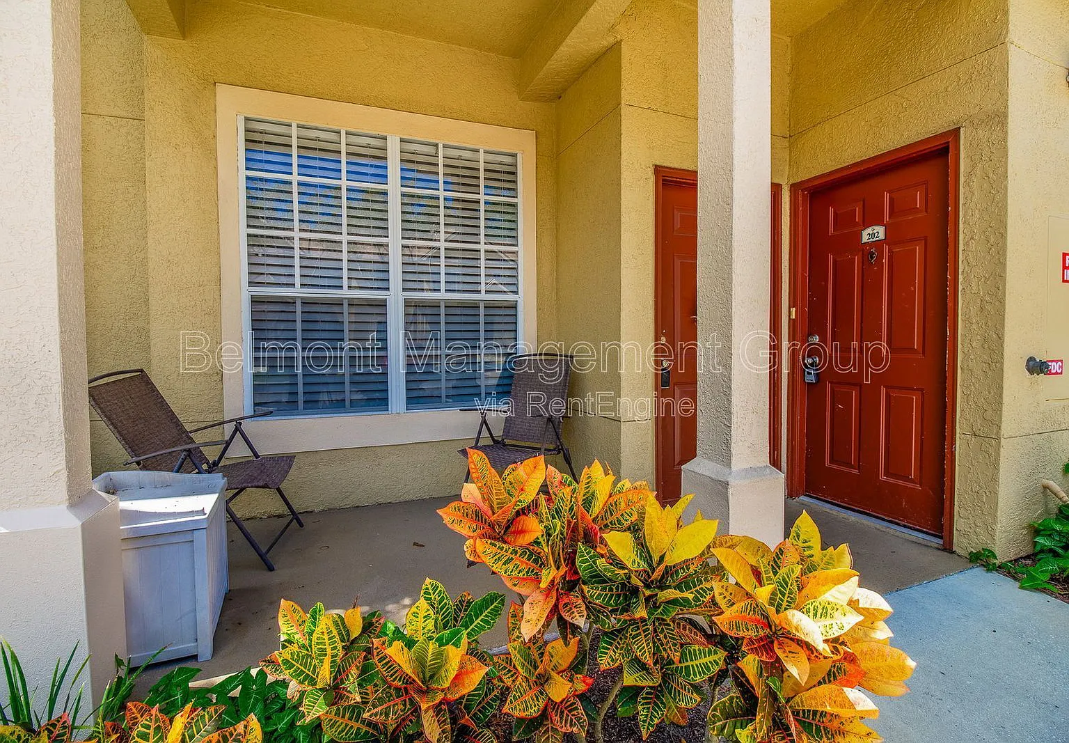 2 bed, 2.0 bath, 1170 sqft, $1,515 — Photo 2