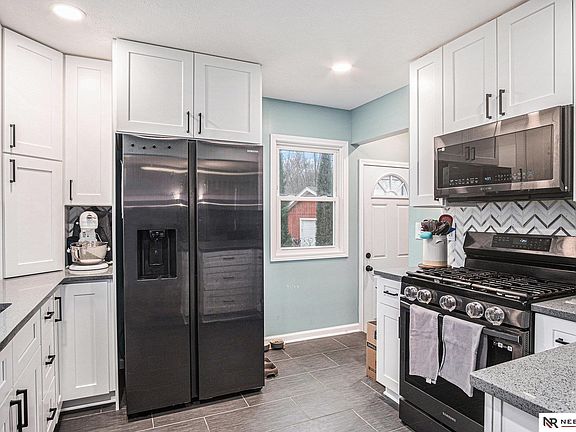 4th image of 447 S 55th St
