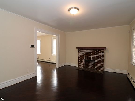 4th image of 222-224 Brookdale Ave