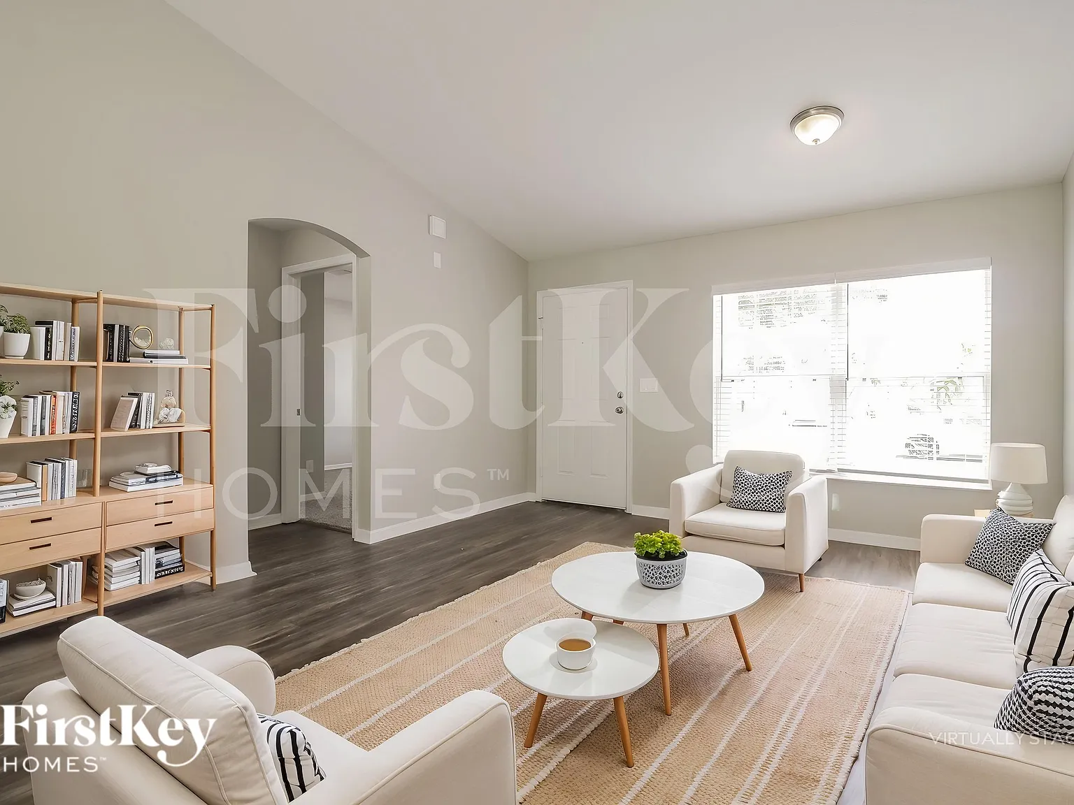 3 bed, 2.0 bath, 1386 sqft, $2,360 — Photo 4