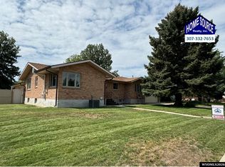 141 E Sunset Dr, Riverton, WY 82501