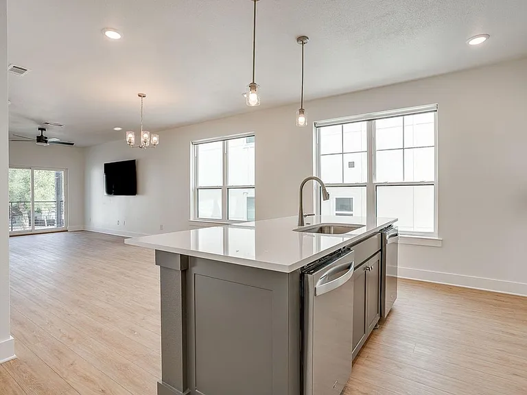 2333 Benbrook Blvd — Photo 19