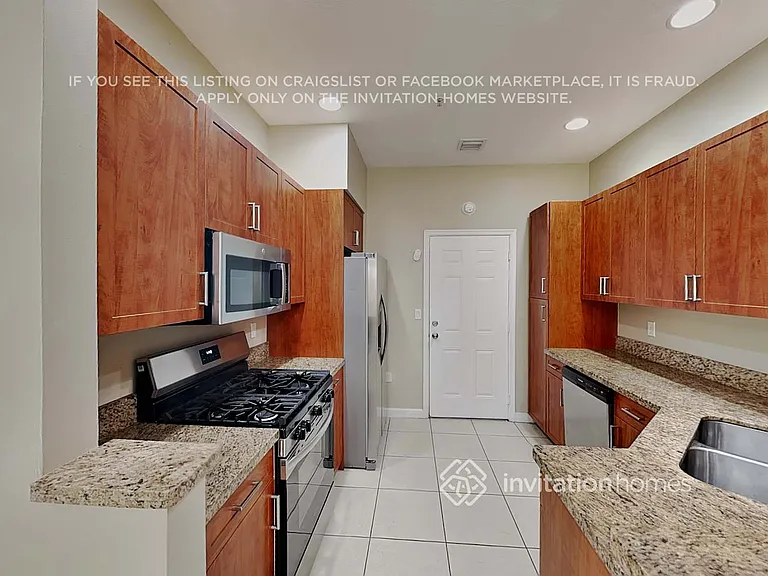 12643 NW 32nd Ct #12643 — Photo 7