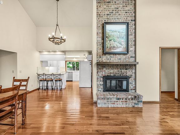 5th image of 31505 SW Country View Ln