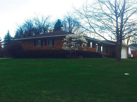 2nd image of 2118 Rollins St