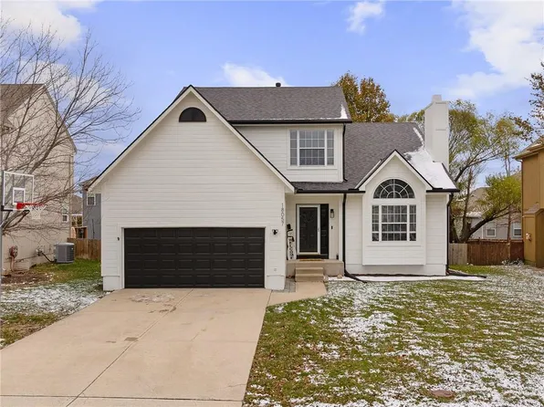 18057 W 163rd Ter, Olathe, KS 66062