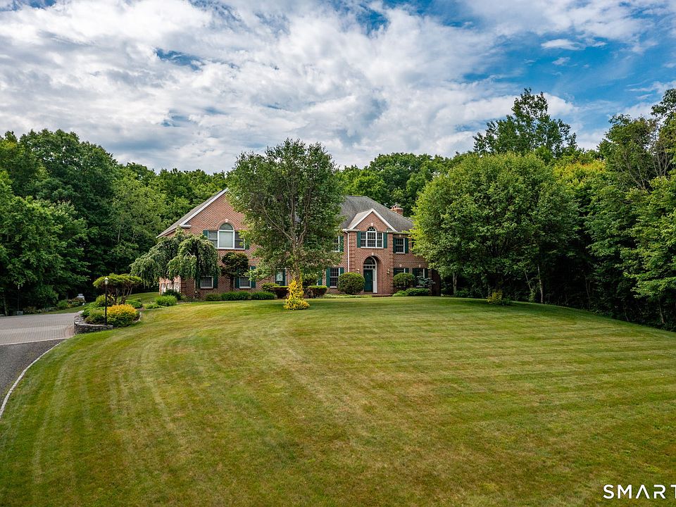 1st image of 95 Carola Drive