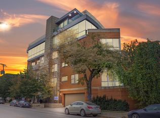 914 W Hubbard St #S, Chicago, IL 60642