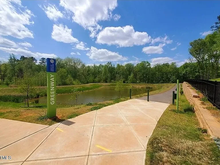 130 Millennium Dr — Photo 18