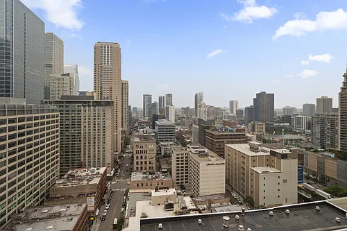 440 N Wabash Ave Photo 1