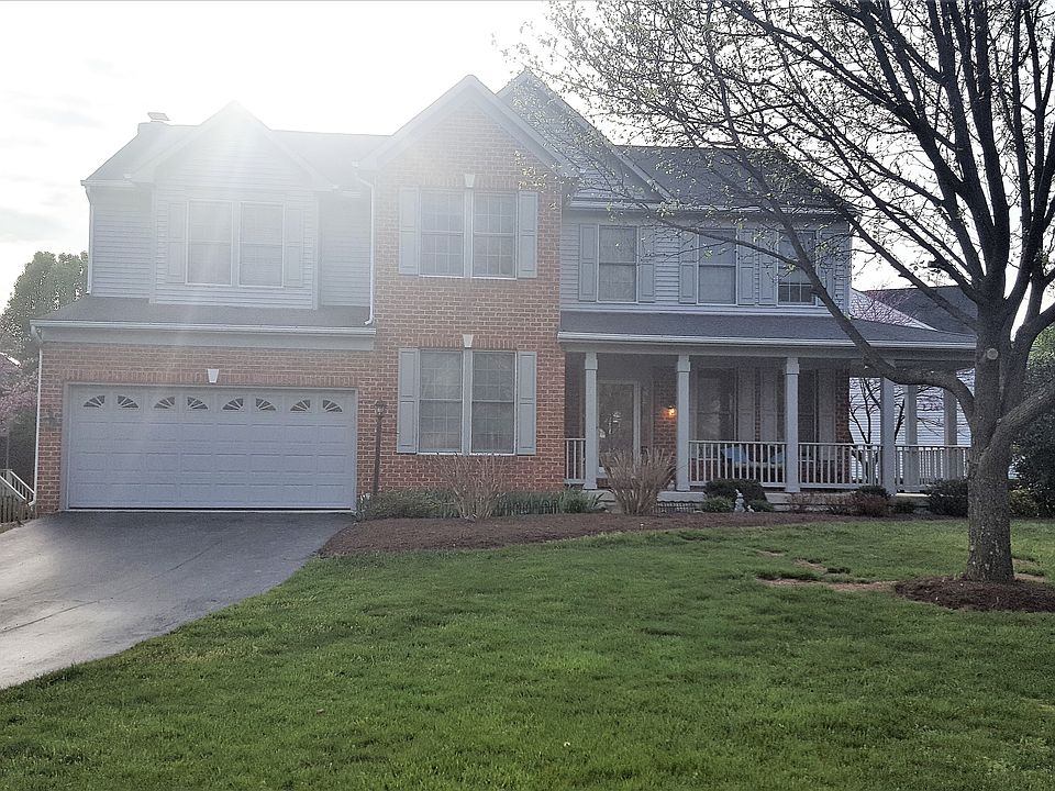 1st image of 42991 Farmingdale Dr