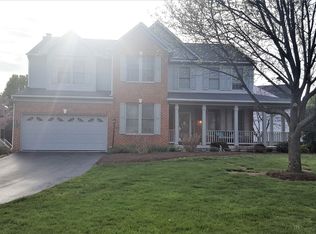 42991 Farmingdale Dr, Ashburn, VA 20147