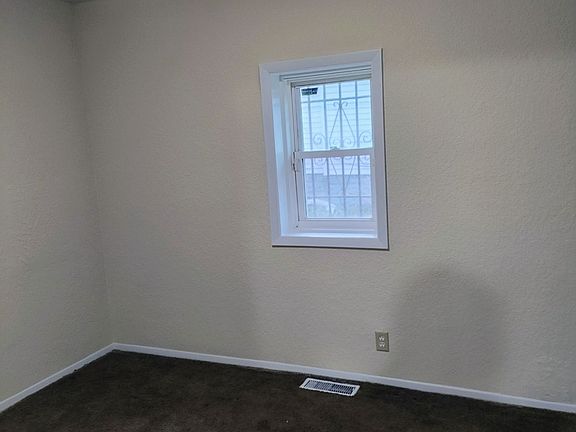 5th image of 2259 Isherwood St #1