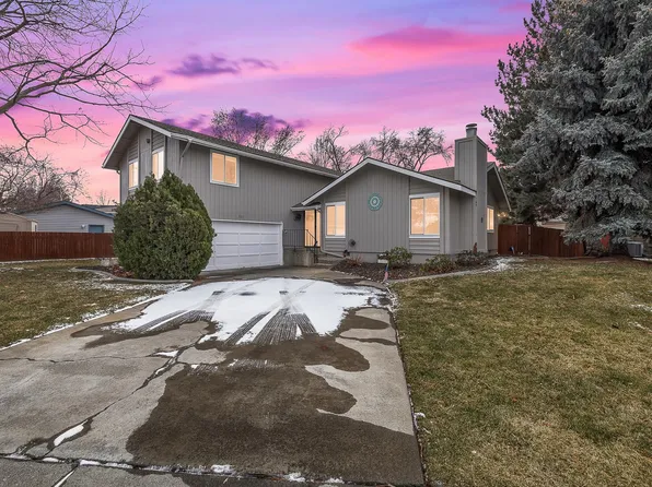 331 Westmoreland Dr, Richland, WA 99354