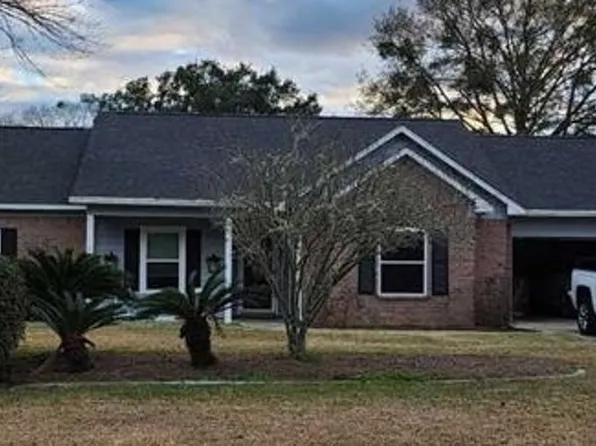 9175 Clubhouse Dr, Foley, AL 36535