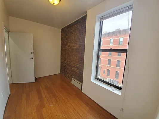 Rented by Ideal Properties Group | media 10