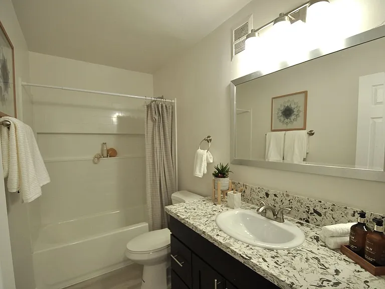 Westgate Apartments in Linda Vista — Photo 9