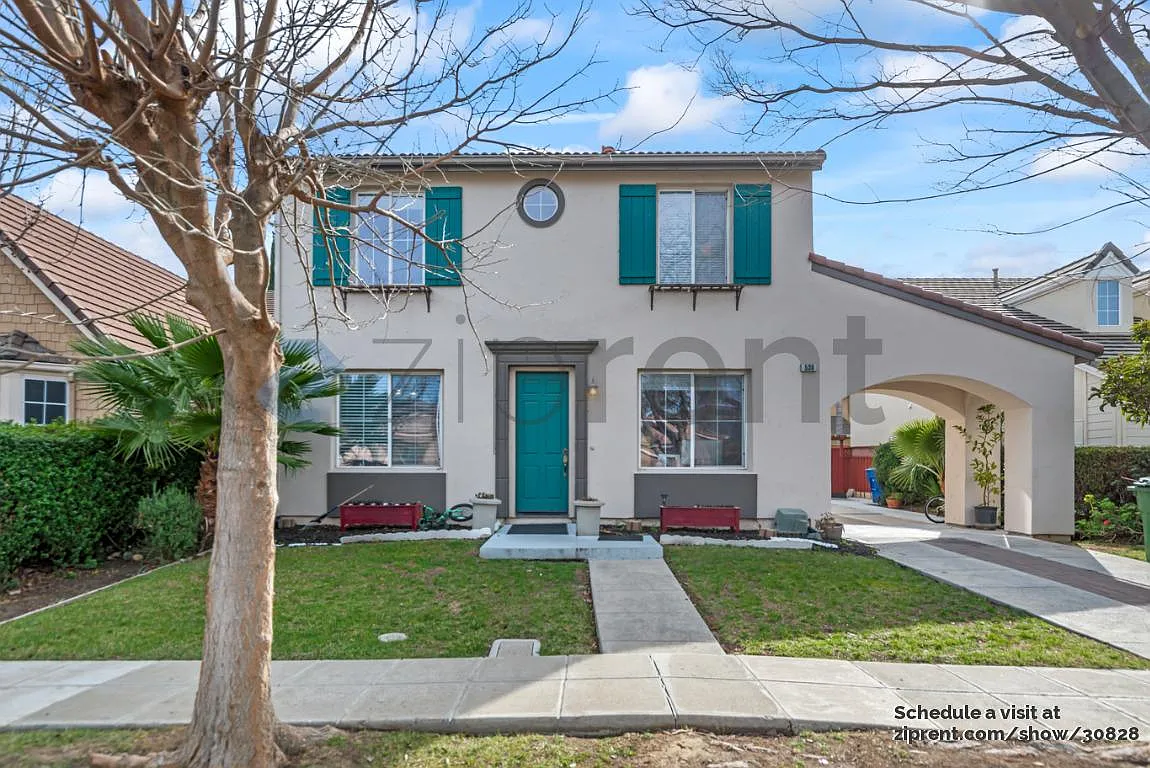 530 Freeman Way photo 1