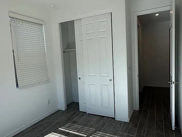 13426 W Eagle Feather Rd — Photo 9