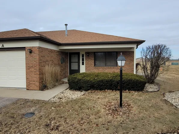 2406 Coventry Ln #2406, Sterling, IL 61081