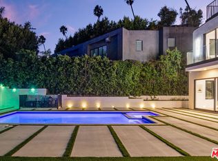 12700 Montana Ave, Los Angeles, CA 90049
