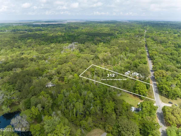 312 Seaside Rd, Saint Helena Island, SC 29920