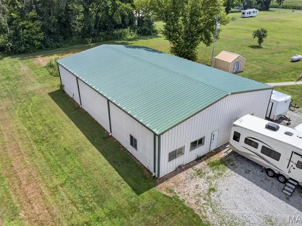 1101 Kildeer Rd, Greenville, IL 62246