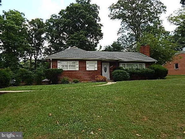 4555 Seminary Rd, Alexandria, VA 22304