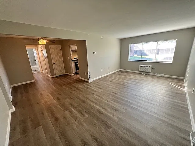 Southgate Manor Apartments — Photo 3