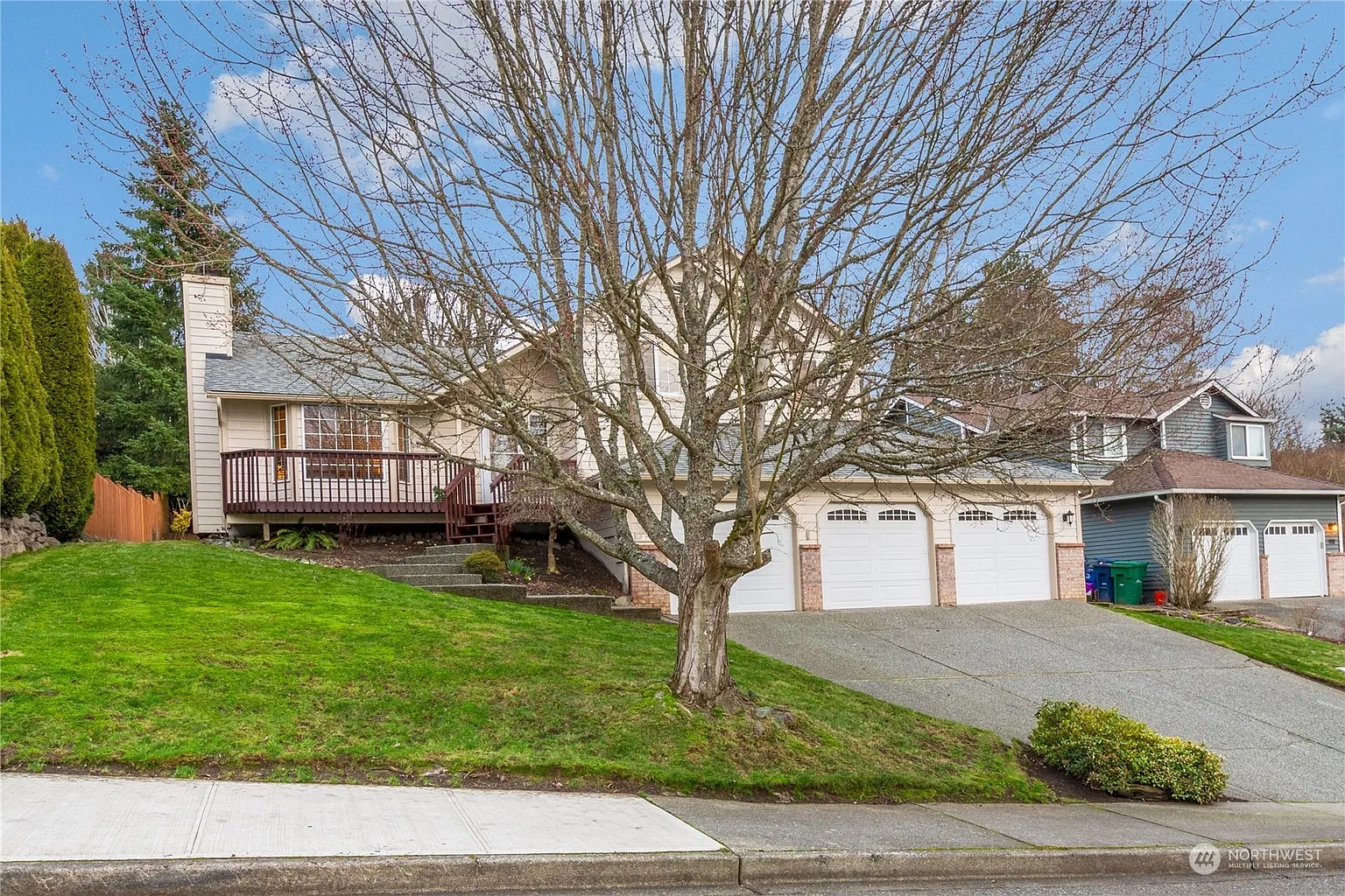 9105 46th Place W photo 1