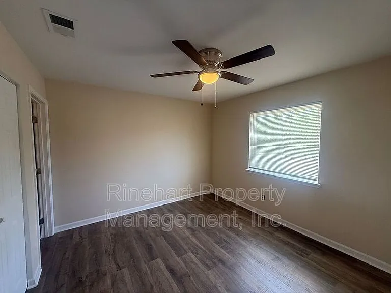 1656-H201 Eagles Pl — Photo 2