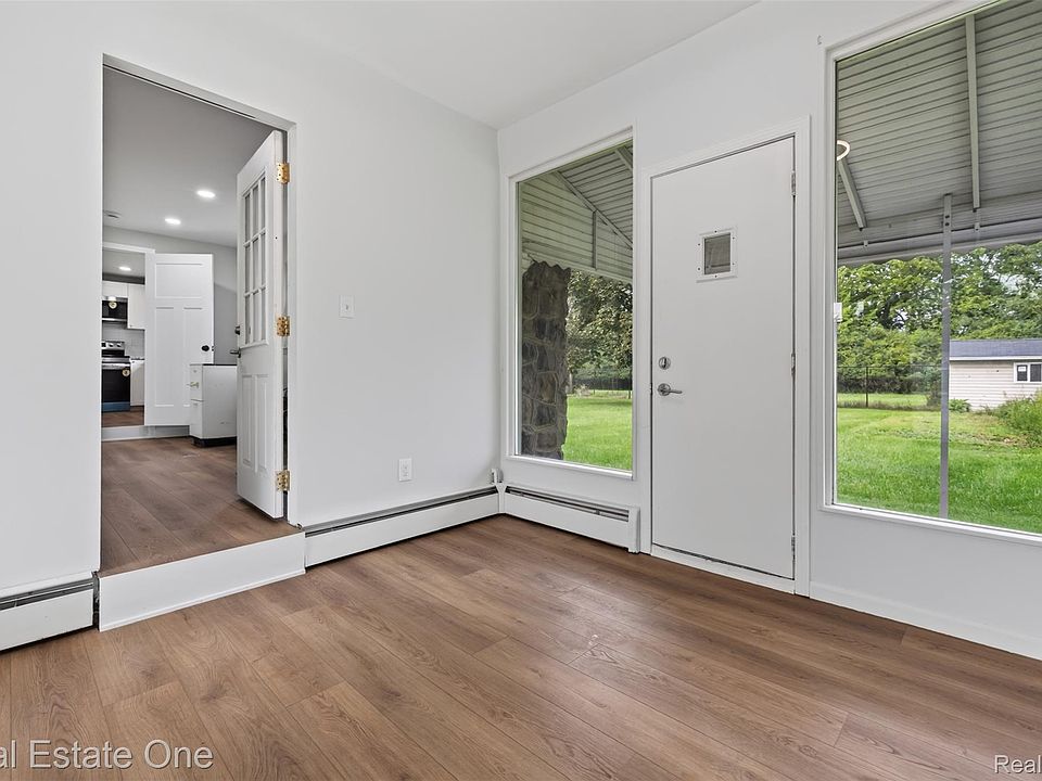 25275 Ravine St, photo 14