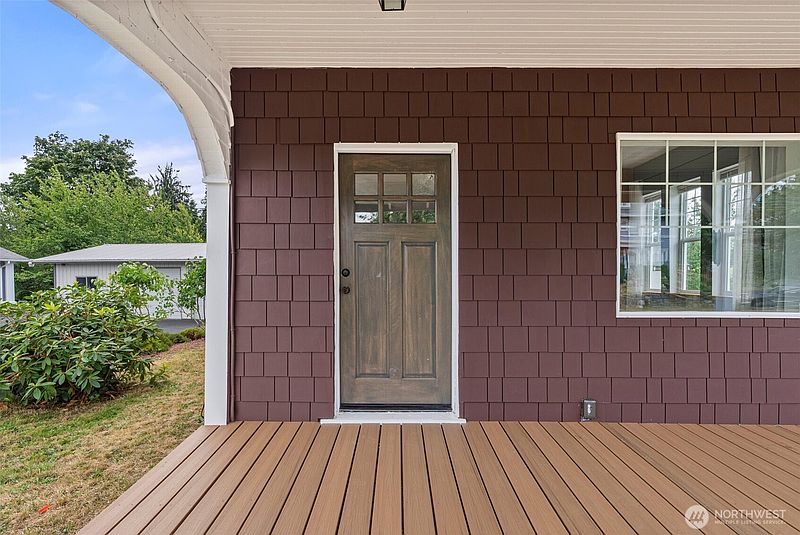 4th image of 306 B Street
