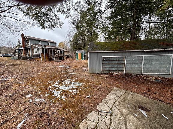 4th image of 10 Darren Drive