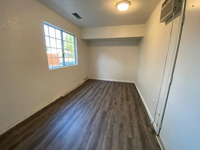 574 Shawn Vines Ave — Photo 12