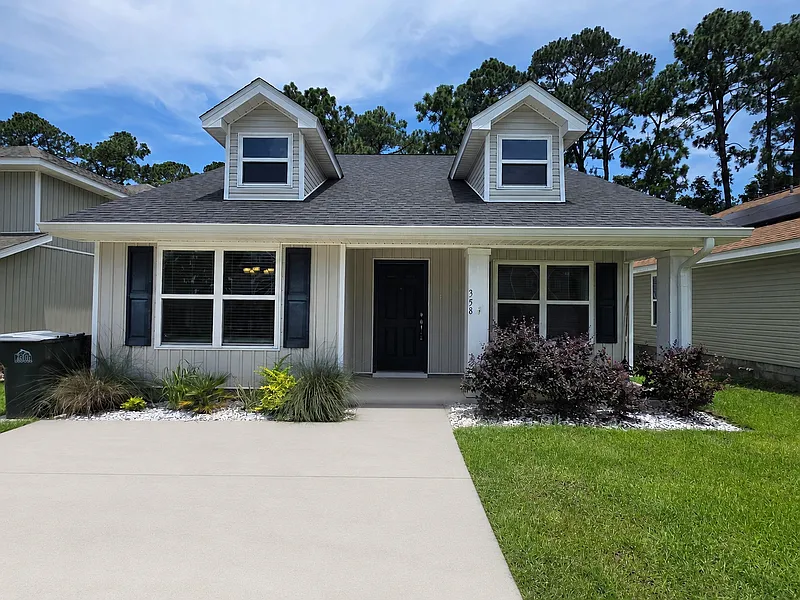 358 Cardinal Cove Ct