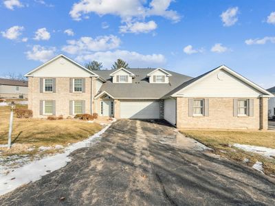 3255 Lake Ridge Dr, Dubuque, IA, 52003