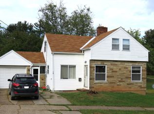 112 Maple Ave, Woodsfield, OH 43793