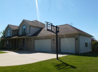 3636 T Bird Way, Cottage Grove, WI 53527