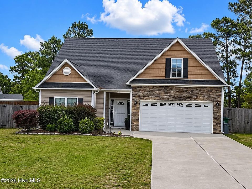 1st image of 322 Inverness Drive