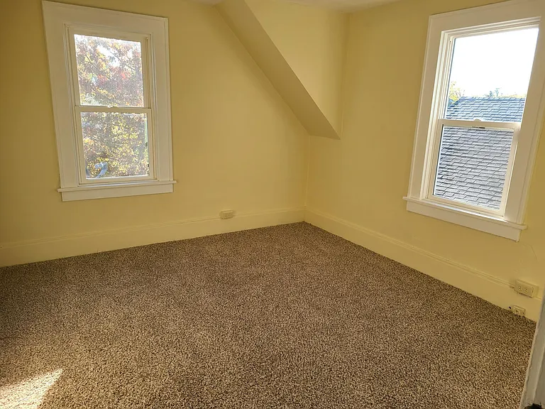 1121 Diamond Ave — Photo 13