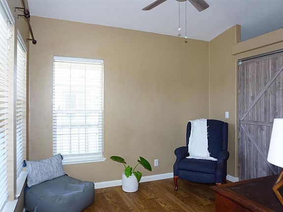 5th image of 1225 Vienna Dr Space 214