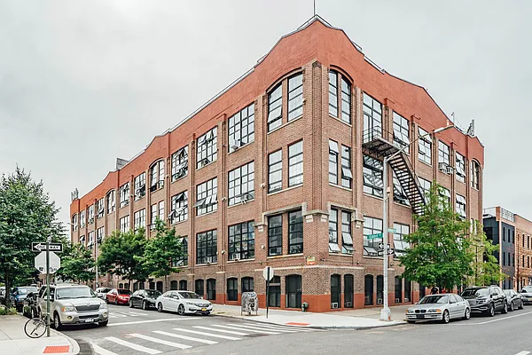 Rented by Carnegie Management Inc | media 12