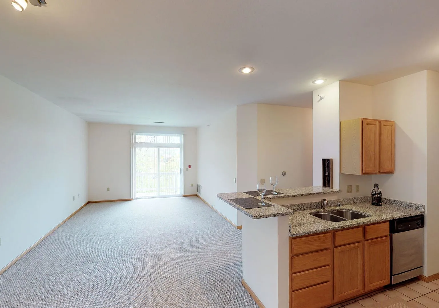 Seminole Woods Apartments — Photo 4